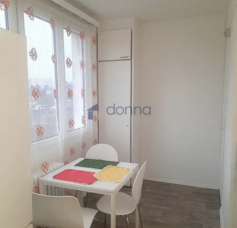 Pronájem bytu 2+1, Praha, Zárubova, 61 m2