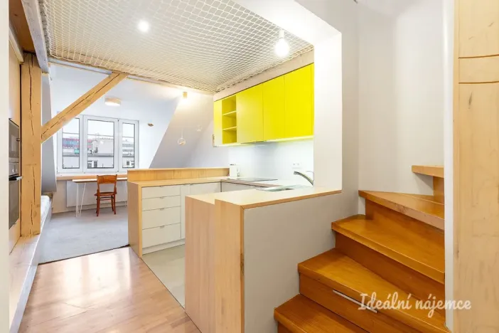 Pronájem bytu 3+kk, Praha - Vršovice, 28. pluku, 54 m2