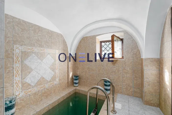 Prodej atypického bytu, Rozvadov - Svatá Kateřina, 650 m2