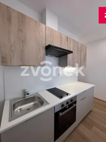 Pronájem bytu 2+1, Zlín - Malenovice, 54 m2