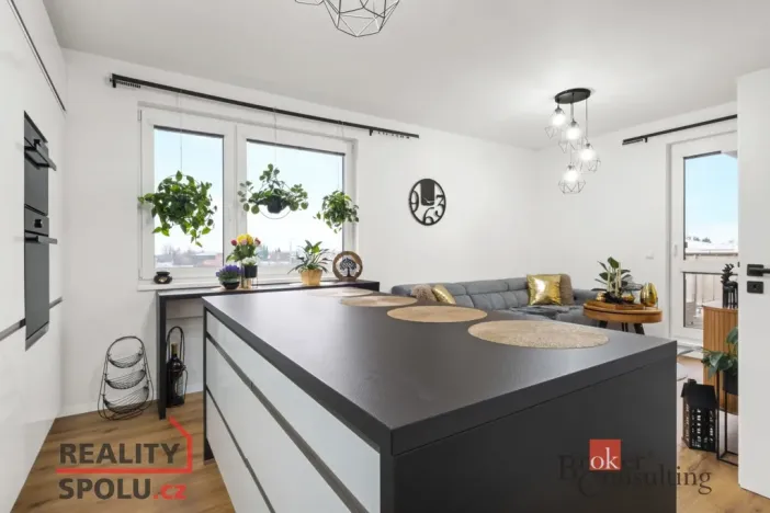 Prodej bytu 2+kk, Lavičky, 44 m2