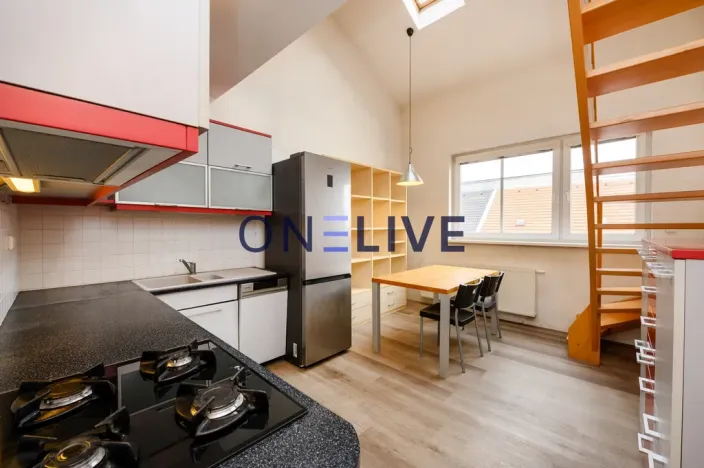 Pronájem bytu 3+1, Praha - Holešovice, 89 m2