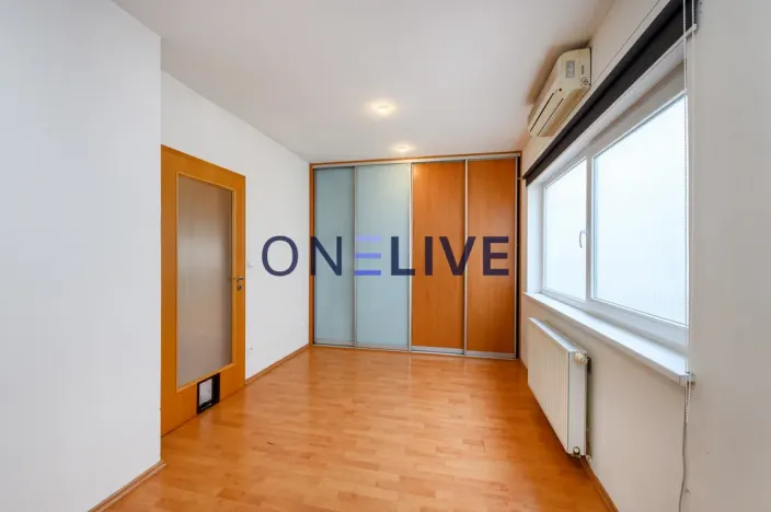 Pronájem bytu 3+1, Praha - Holešovice, 89 m2