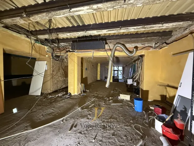 Pronájem obchodního prostoru, Olomouc, tř. Svobody, 58 m2