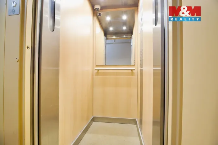 Prodej bytu 1+1, Děčín - Děčín III-Staré Město, Jezdecká, 36 m2