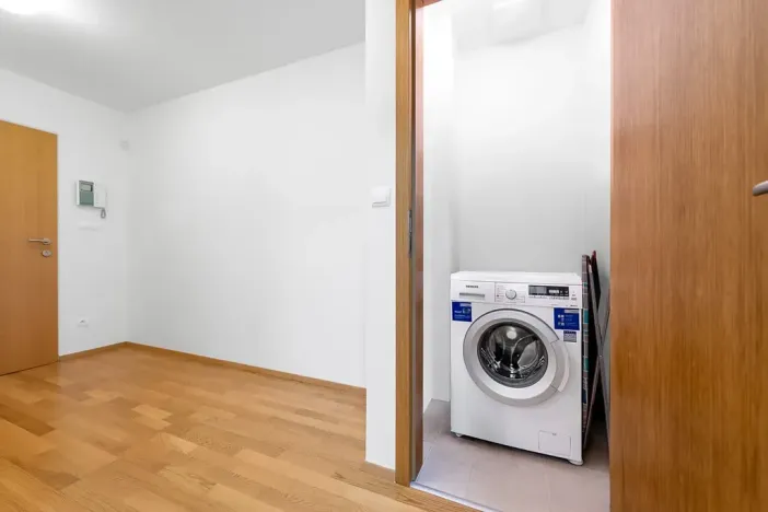 Pronájem bytu 2+kk, Praha - Žižkov, Ke kapslovně, 67 m2