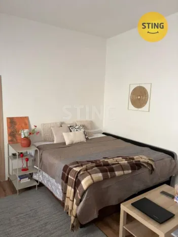 Pronájem obchodního prostoru, Kralupy nad Vltavou, Dvořákovo nám., 50 m2