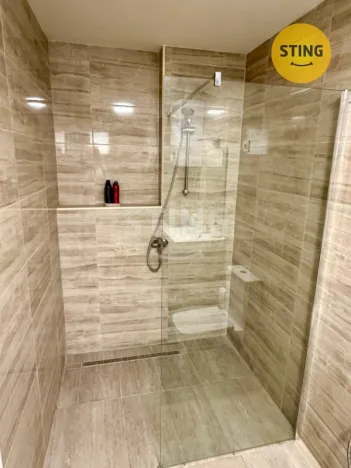 Pronájem obchodního prostoru, Kralupy nad Vltavou, Dvořákovo nám., 50 m2