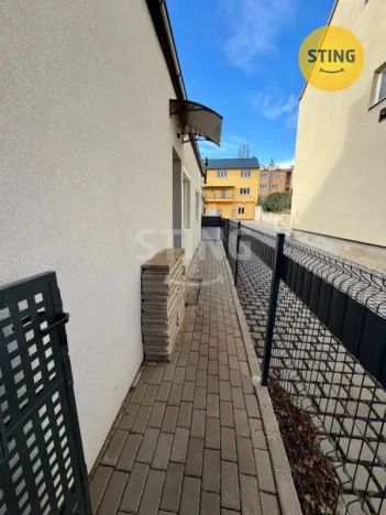 Pronájem obchodního prostoru, Kralupy nad Vltavou, Dvořákovo nám., 50 m2