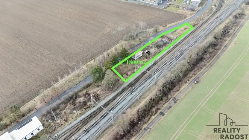 Prodej komerční nemovitosti, Červenka, 1800 m2