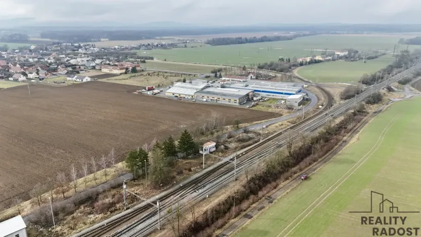 Prodej komerční nemovitosti, Červenka, 1800 m2