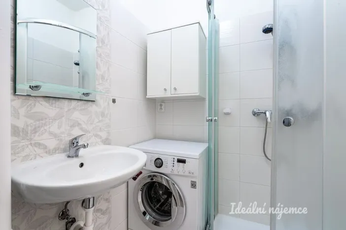 Pronájem bytu 2+1, Praha - Záběhlice, Jasmínová, 57 m2