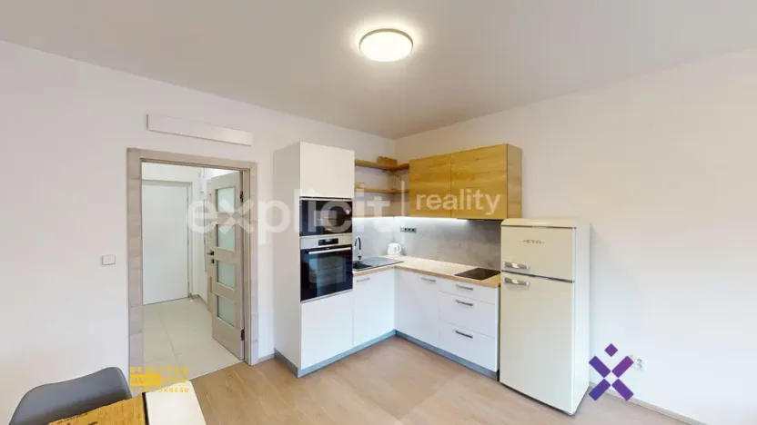 Pronájem bytu 1+kk, Zlín, Kúty, 29 m2