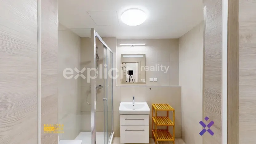 Pronájem bytu 1+kk, Zlín, Kúty, 29 m2