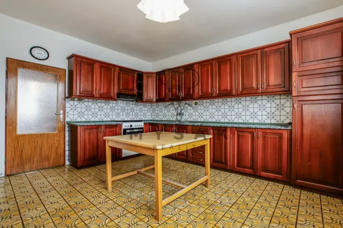 Prodej rodinného domu, Nová Ves, 300 m2