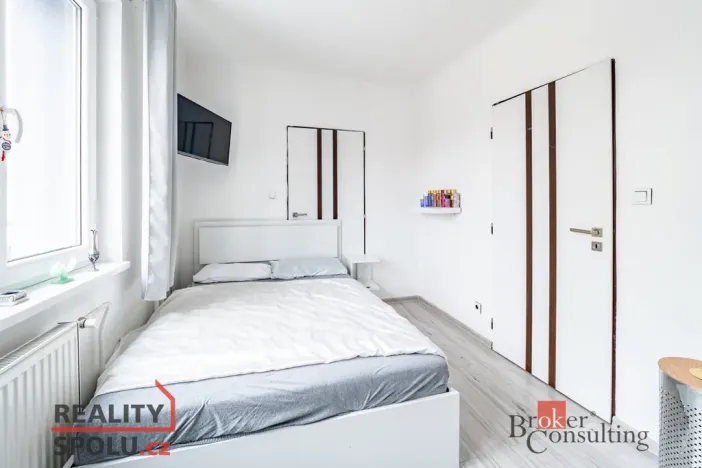 Prodej rodinného domu, Nové Hrady, Zahradní čtvrť, 214 m2