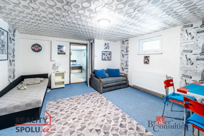 Prodej rodinného domu, Nové Hrady, Zahradní čtvrť, 214 m2