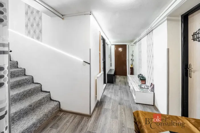 Prodej rodinného domu, Nové Hrady, Zahradní čtvrť, 214 m2