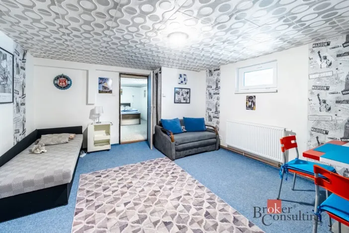 Prodej rodinného domu, Nové Hrady, Zahradní čtvrť, 214 m2