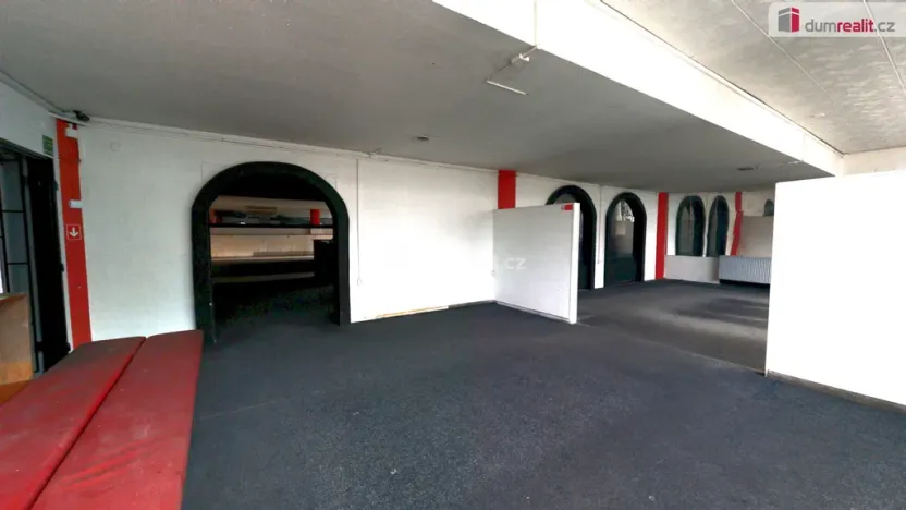 Pronájem obchodního prostoru, Orlová - Lutyně, U Centrumu, 420 m2