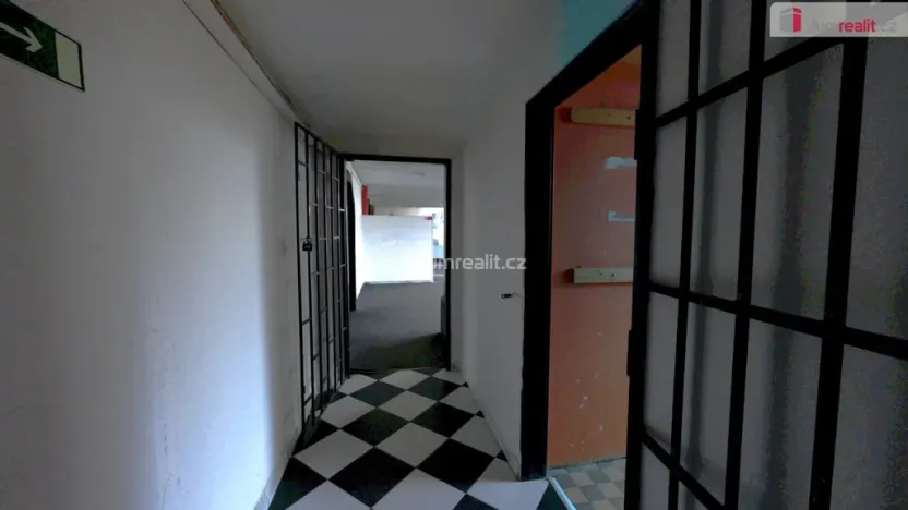 Pronájem obchodního prostoru, Orlová - Lutyně, U Centrumu, 420 m2