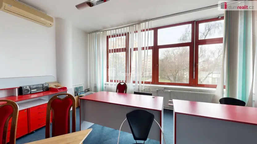 Pronájem obchodního prostoru, Orlová - Lutyně, U Centrumu, 51 m2