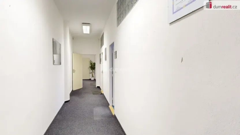 Pronájem obchodního prostoru, Orlová - Lutyně, U Centrumu, 51 m2