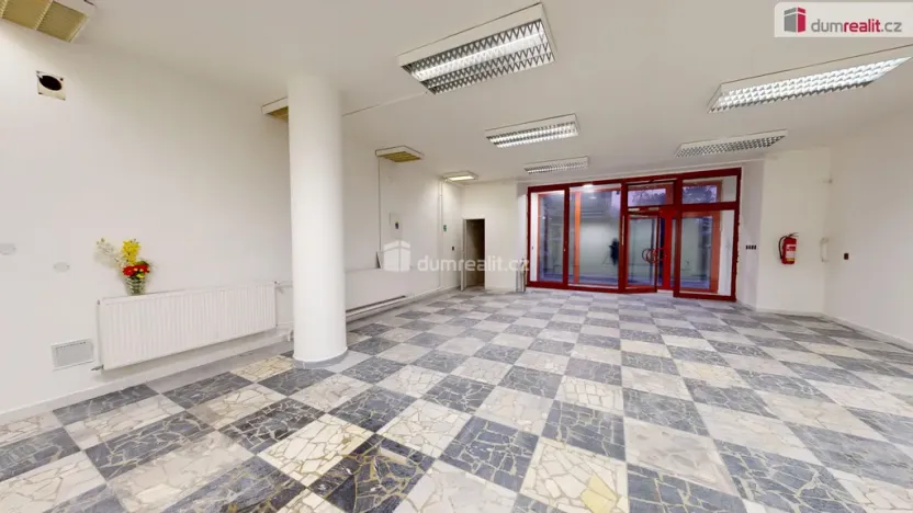 Pronájem obchodního prostoru, Orlová - Lutyně, U Centrumu, 77 m2