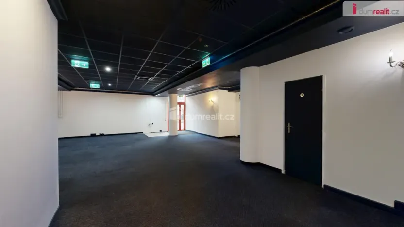 Pronájem obchodního prostoru, Orlová - Lutyně, U Centrumu, 88 m2