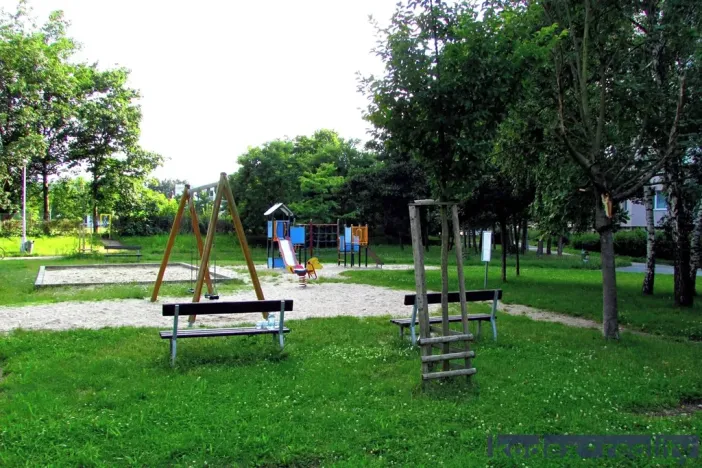 Pronájem bytu 2+kk, Hradec Králové, Štefánikova, 36 m2