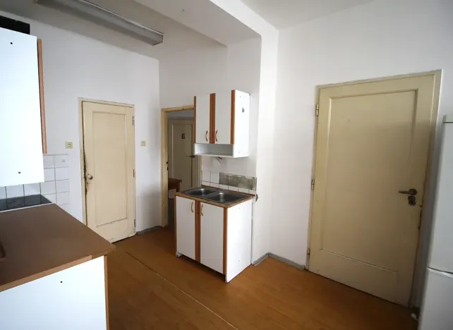 Prodej bytu 2+1, Praha - Dejvice, Kafkova, 59 m2