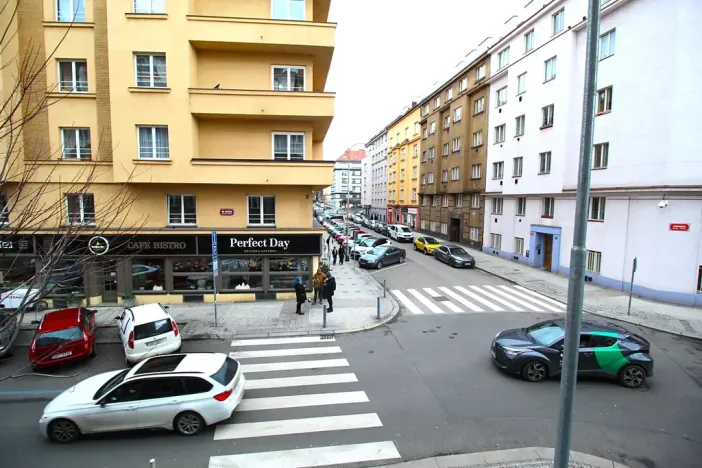 Prodej bytu 2+1, Praha - Dejvice, Kafkova, 59 m2