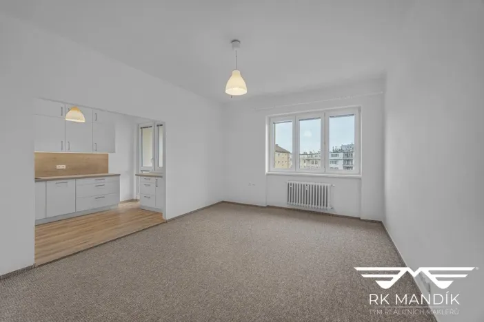 Pronájem bytu 2+kk, Praha - Kobylisy, Kobyliské náměstí, 56 m2