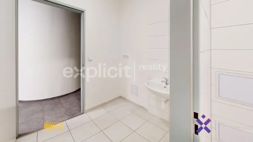 Pronájem obchodního prostoru, Zlín, Kvítková, 113 m2