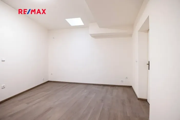 Pronájem bytu 2+1, Kladno, Dr. Vrbenského, 67 m2