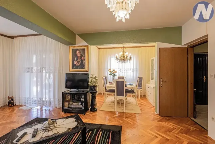 Prodej rodinného domu, Medulin, Chorvatsko, Dvorine, 155 m2