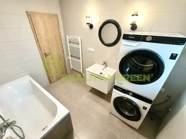 Pronájem bytu 1+kk, Břeclav, Lednická, 46 m2