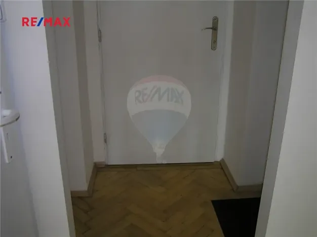 Pronájem bytu 1+kk, Praha - Holešovice, U papírny, 40 m2