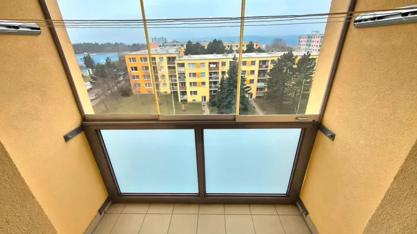 Pronájem bytu 3+1, Praha - Modřany, Vokrojova, 73 m2