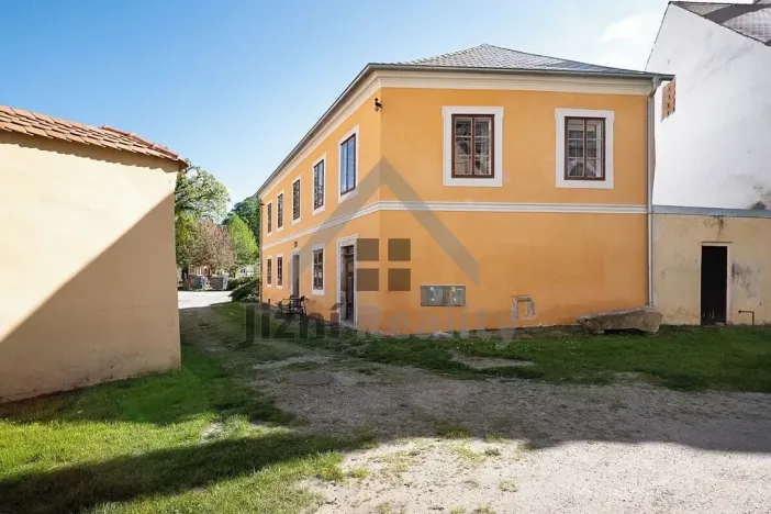 Prodej rodinného domu, Rožmberk nad Vltavou, 198 m2