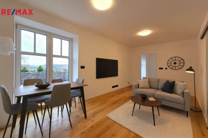 Pronájem bytu 2+kk, Všenory, Nad Burzou, 39 m2