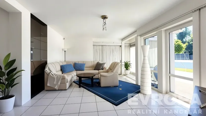 Prodej komerční nemovitosti, Domažlice - Bezděkovské Předměstí, 463 m2