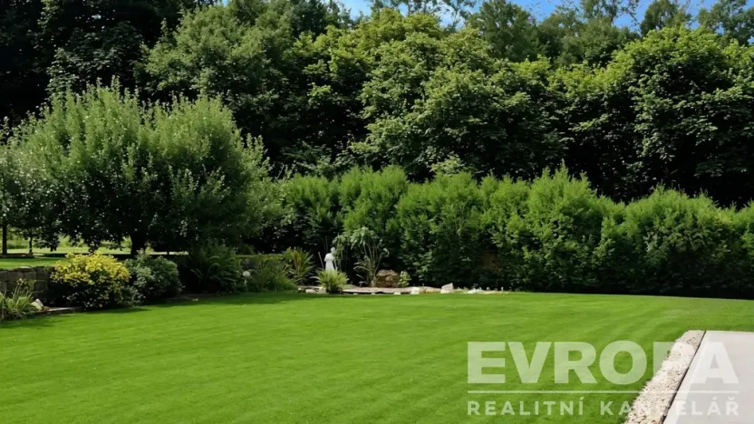 Prodej komerční nemovitosti, Domažlice - Bezděkovské Předměstí, 463 m2