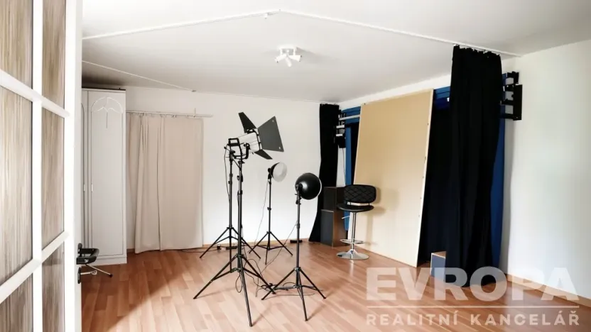 Prodej rodinného domu, Domažlice - Bezděkovské Předměstí, 463 m2