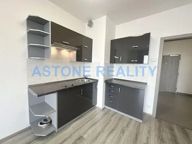 Pronájem bytu 1+kk, Praha - Letňany, Hlučkova, 34 m2