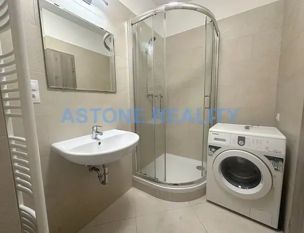 Pronájem bytu 1+kk, Praha - Letňany, Hlučkova, 34 m2