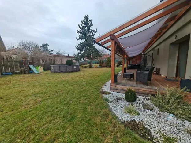 Prodej rodinného domu, Neumětely, V Chaloupkách, 230 m2