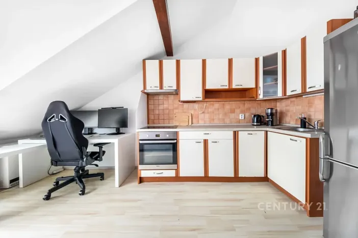 Pronájem bytu 2+kk, Praha - Libeň, Davídkova, 38 m2