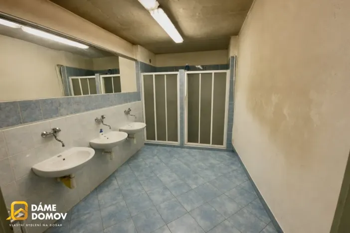 Prodej výrobních prostor, Zlín, U Stadionu, 740 m2