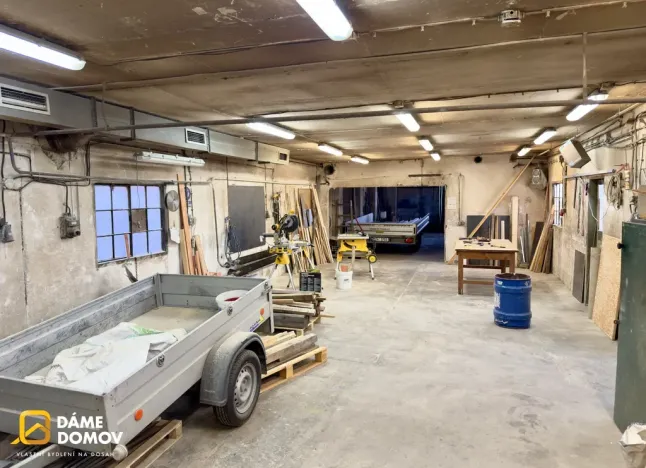 Prodej výrobních prostor, Zlín, U Stadionu, 740 m2